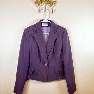 Elegant Pretty One Plum/Purple Women's Blazer. Size 8